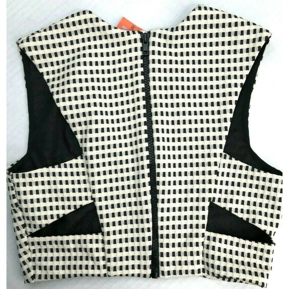 NWT Mustard Seed Crop Top Cut Out Black/White Sz S - Picture 3 of 5